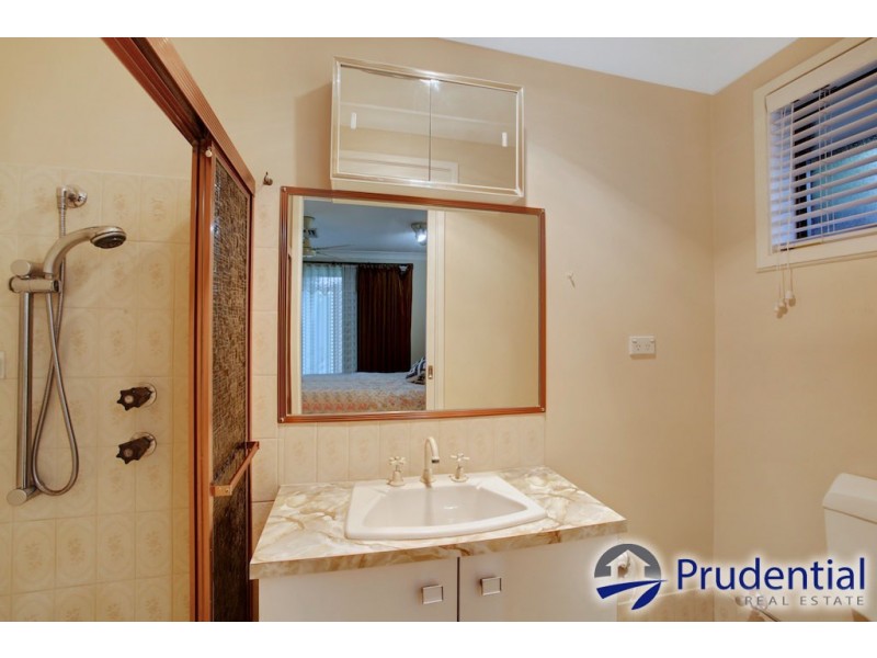 2 Koel Place, Ingleburn NSW 2565