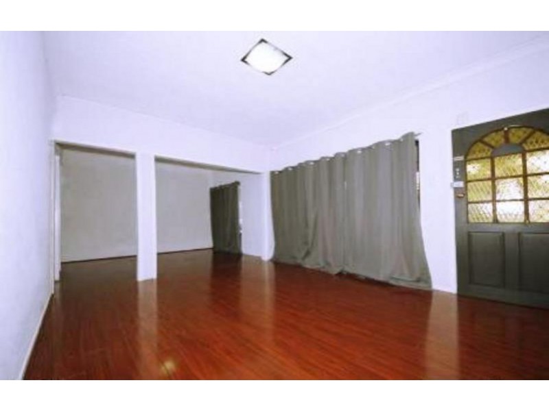 80 Third Street, Warragamba NSW 2752