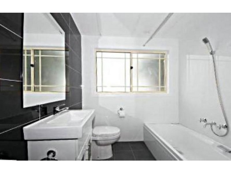 80 Third Street, Warragamba NSW 2752