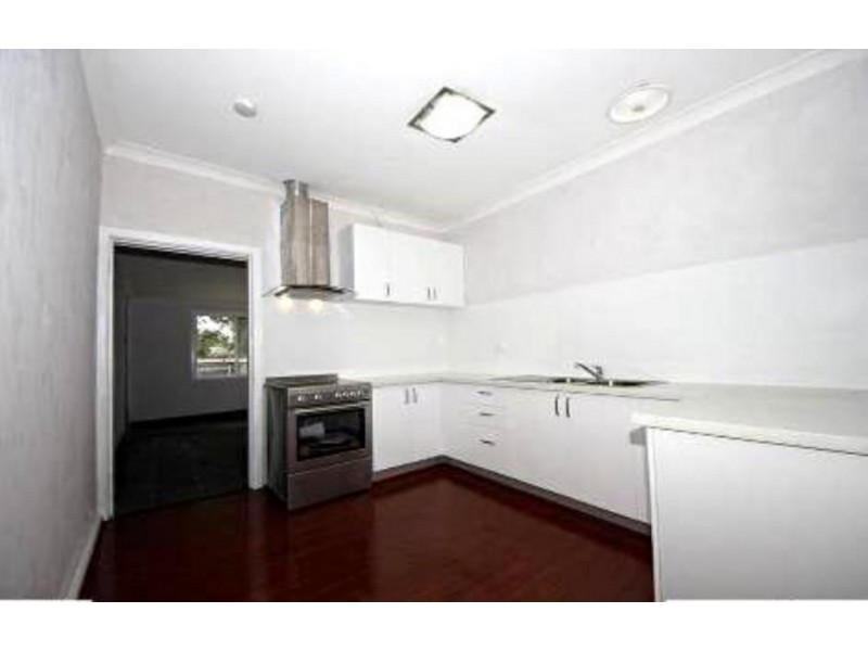 80 Third Street, Warragamba NSW 2752