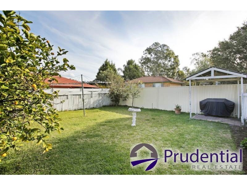 286 Copperfield Drive, Rosemeadow NSW 2560