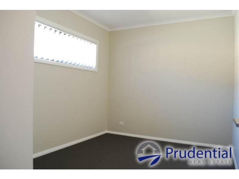 12 England Avenue, Edmondson Park NSW 2174
