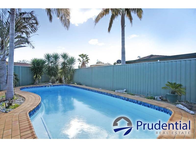 3 Marloo Place, St Helens Park NSW 2560
