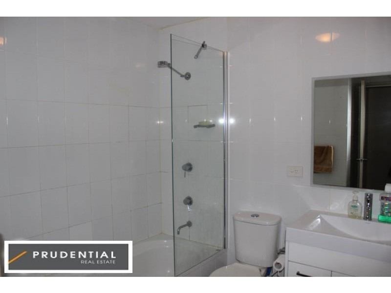 8D/541 Pembroke Road, Leumeah NSW 2560