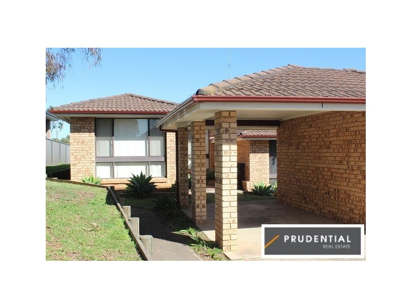 1/42 Leicester Street, Leumeah NSW 2560