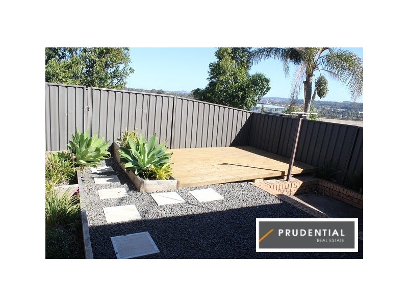 1/42 Leicester Street, Leumeah NSW 2560