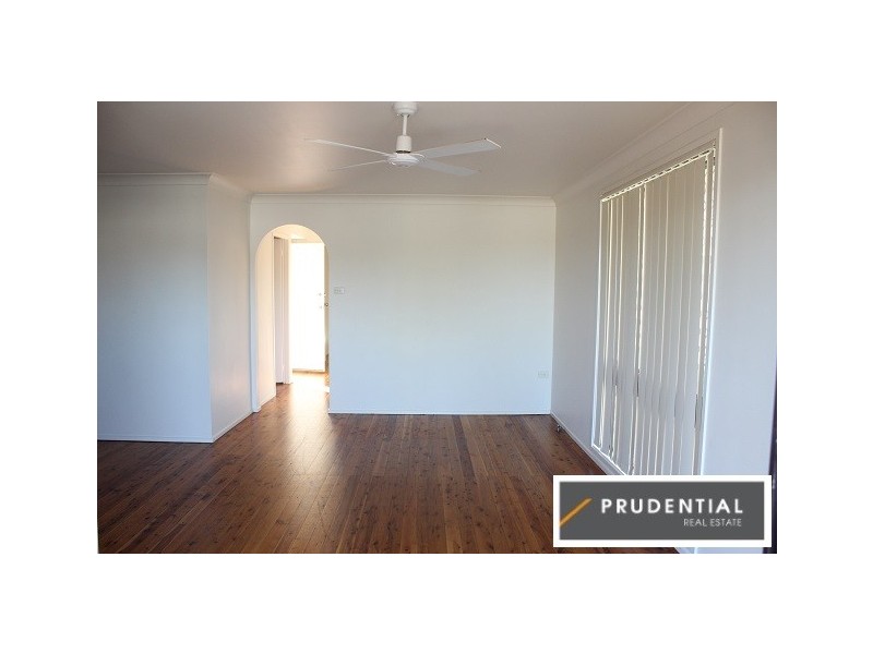 1/42 Leicester Street, Leumeah NSW 2560