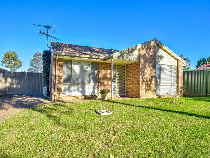 9 Manning Place, Currans Hill NSW 2567