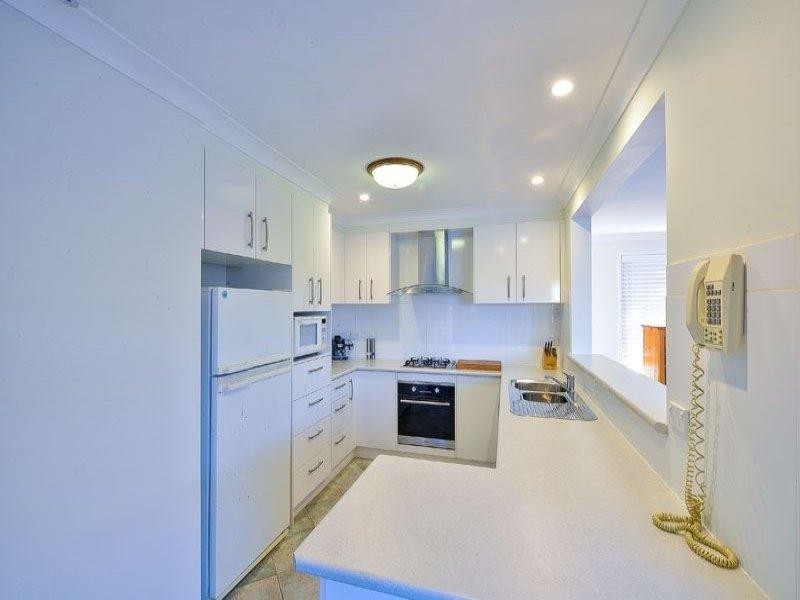 9 Manning Place, Currans Hill NSW 2567