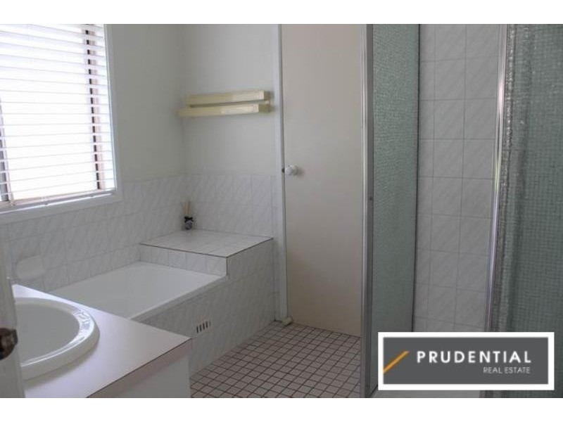 9 Manning Place, Currans Hill NSW 2567