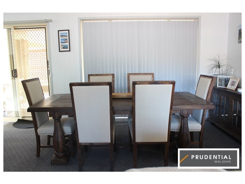 11 Polworth Close, Elderslie NSW 2570