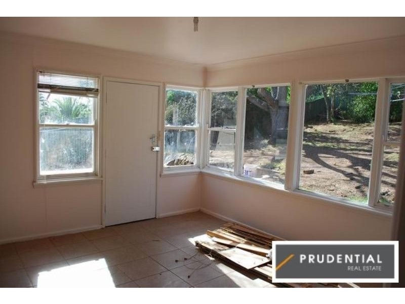 22 Grandview Drive, Campbelltown NSW 2560