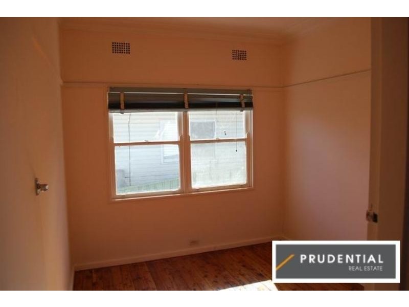 22 Grandview Drive, Campbelltown NSW 2560