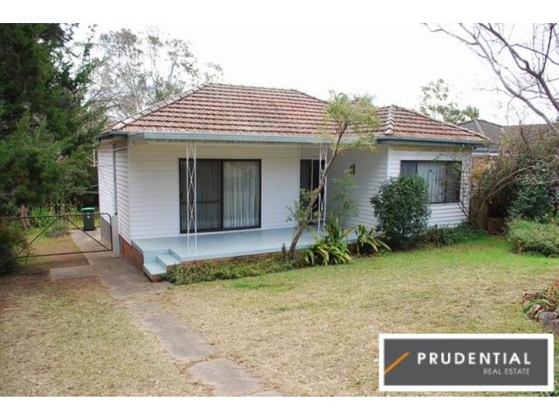 34 Farnsworth Avenue, Campbelltown NSW 2560