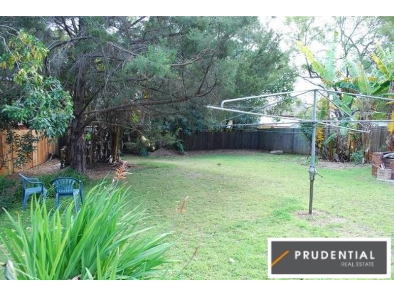 34 Farnsworth Avenue, Campbelltown NSW 2560