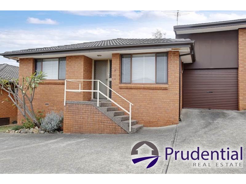 3/14 Stewart Street, Campbelltown NSW 2560