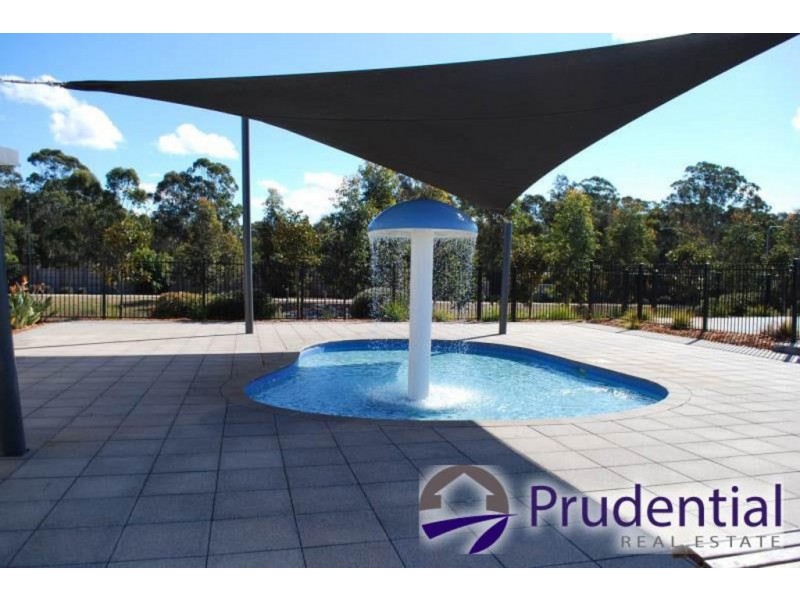 24a Hollyoake Circuit, Glenfield NSW 2167