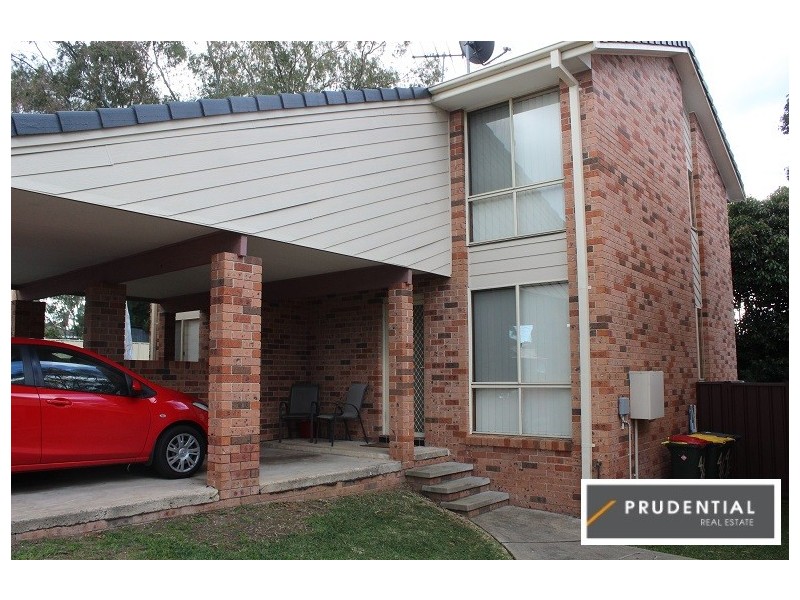 4/6 Lambert Place, Leumeah NSW 2560