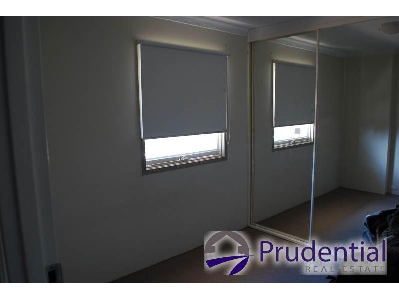 8/42 Woodhouse Drive, Ambarvale NSW 2560