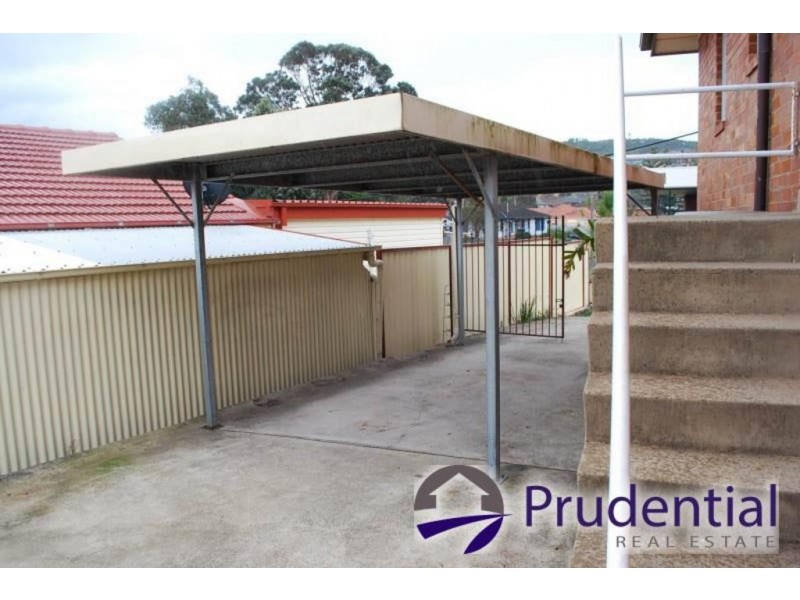 9 Wirri Place, Berkeley NSW 2506