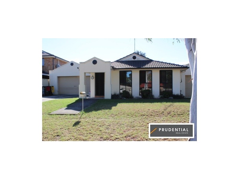 12 Cordelia Street, Rosemeadow NSW 2560