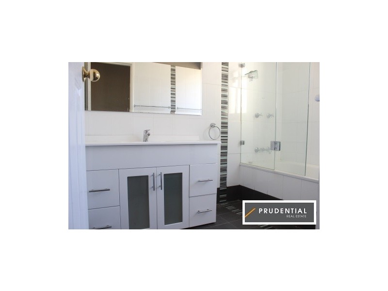 12 Cordelia Street, Rosemeadow NSW 2560