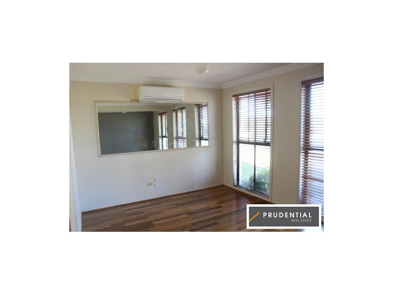 12 Cordelia Street, Rosemeadow NSW 2560