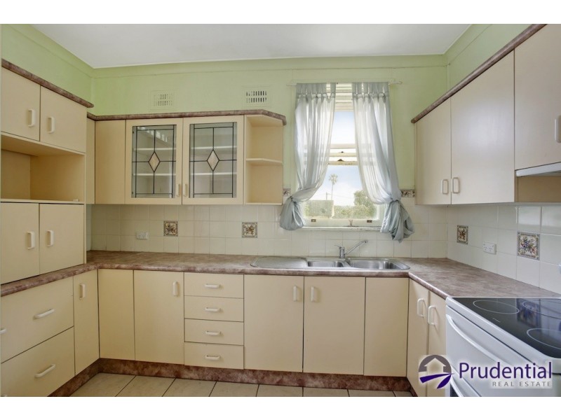 95 Lindesay Street, Campbelltown NSW 2560