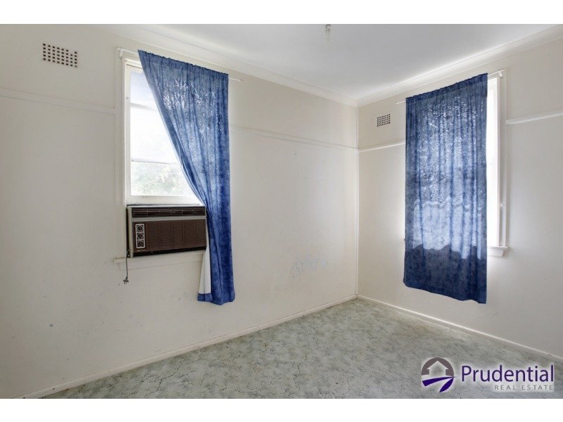 95 Lindesay Street, Campbelltown NSW 2560