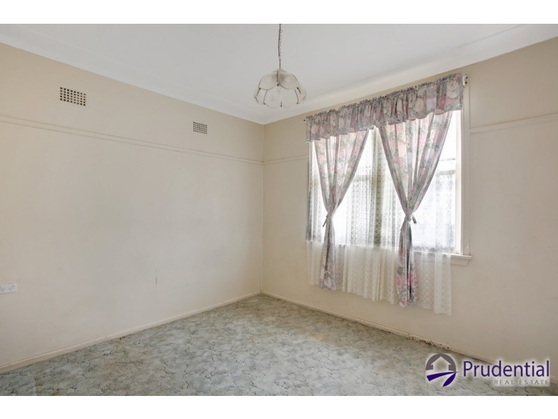95 Lindesay Street, Campbelltown NSW 2560