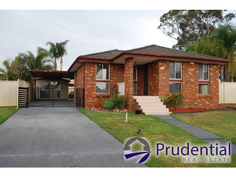 15 Lillas Place, Minto NSW 2566