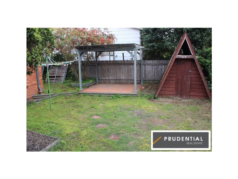 8 Stephenson Street, Leumeah NSW 2560