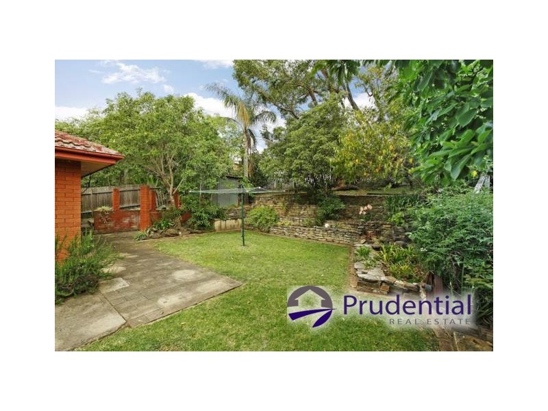 25 Farnsworth Avenue, Campbelltown NSW 2560