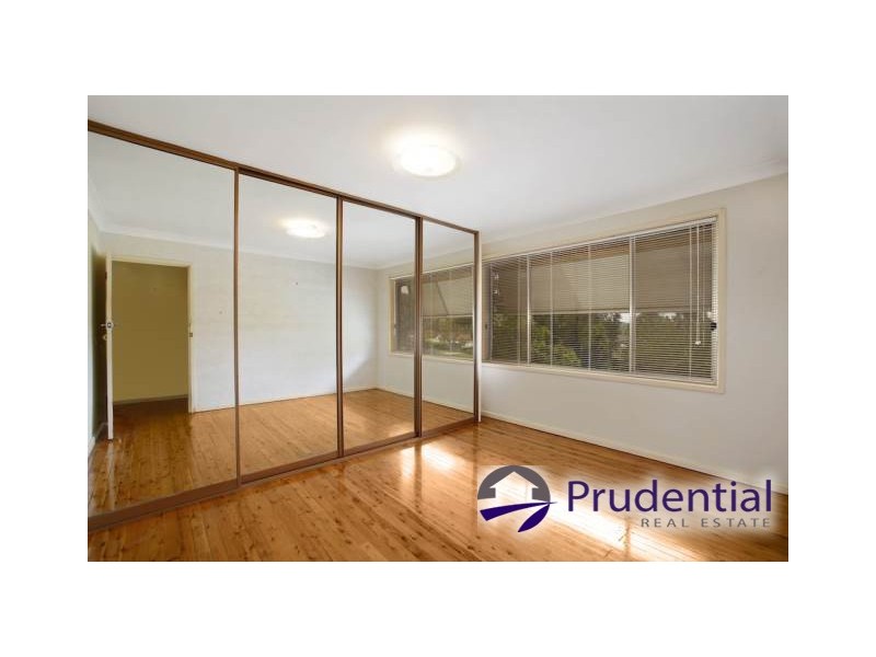 25 Farnsworth Avenue, Campbelltown NSW 2560