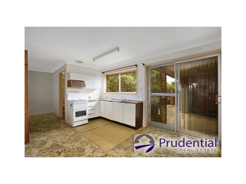 25 Farnsworth Avenue, Campbelltown NSW 2560