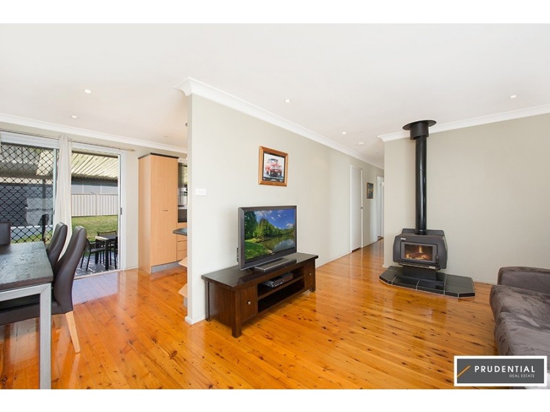 37 Queenscliff Drive, Woodbine NSW 2560