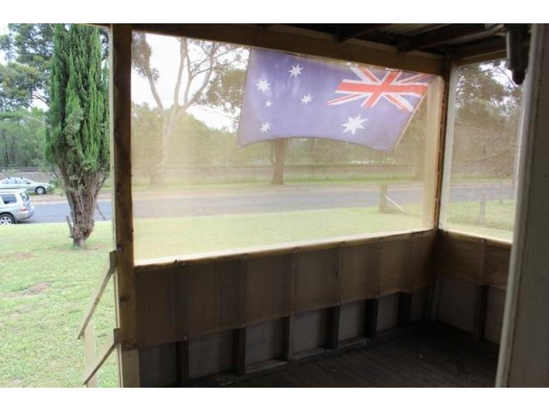 142 Racecourse Avenue, Menangle Park NSW 2563