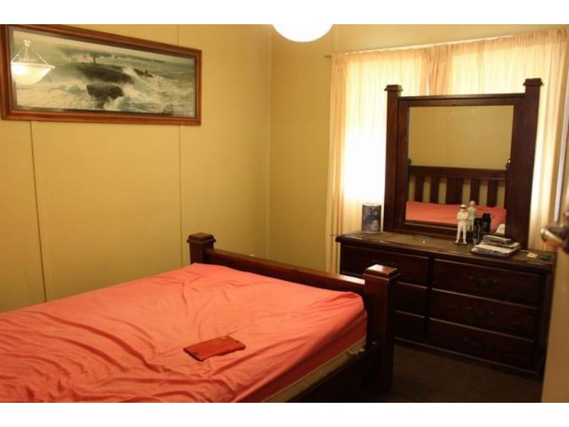 142 Racecourse Avenue, Menangle Park NSW 2563