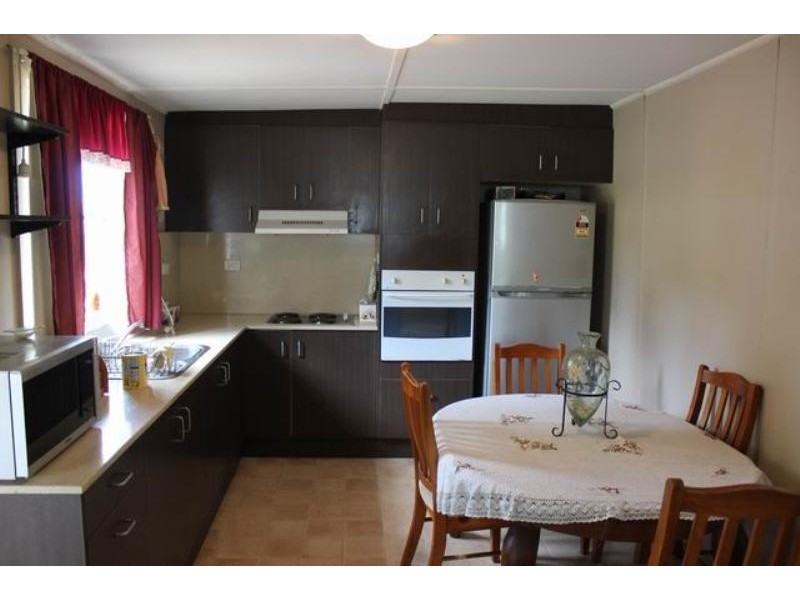 142 Racecourse Avenue, Menangle Park NSW 2563