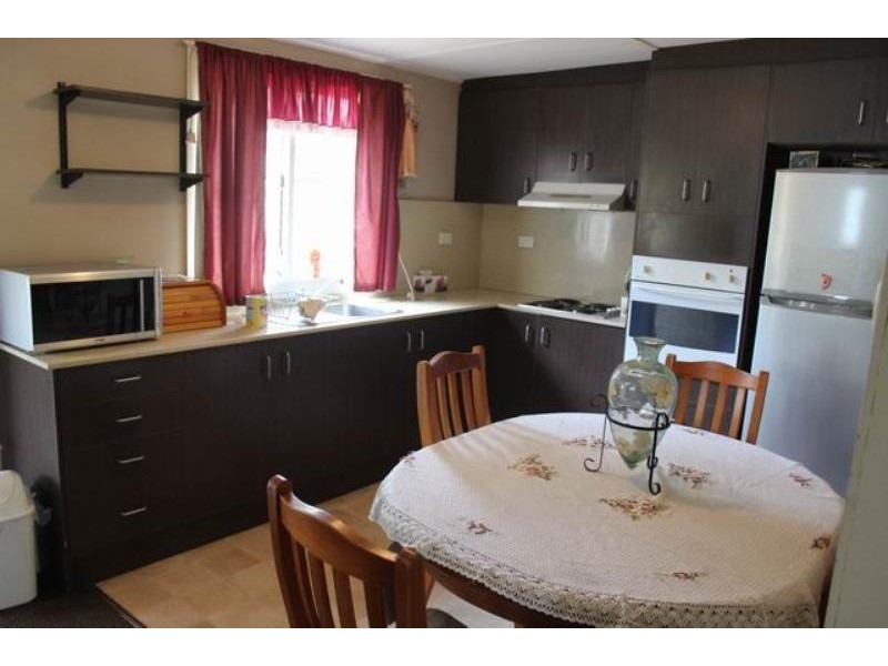 142 Racecourse Avenue, Menangle Park NSW 2563