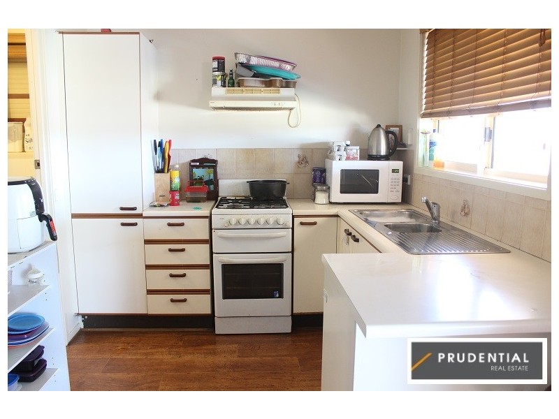 23 Archibald Crescent, Rosemeadow NSW 2560