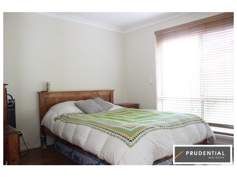 23 Archibald Crescent, Rosemeadow NSW 2560