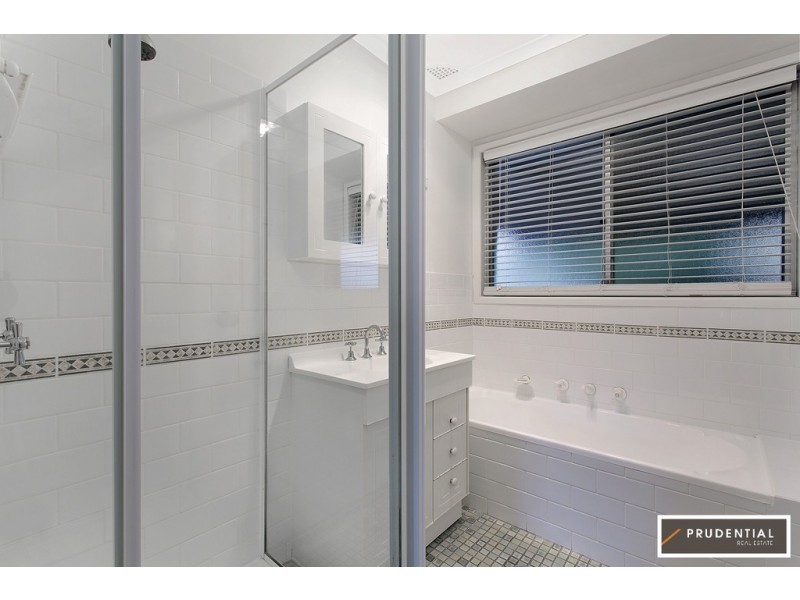 9 Spumante Close, Eschol Park NSW 2558