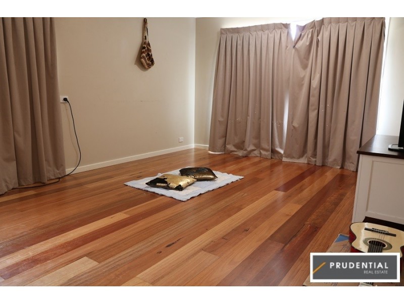 14 Evergreen Avenue, Bradbury NSW 2560