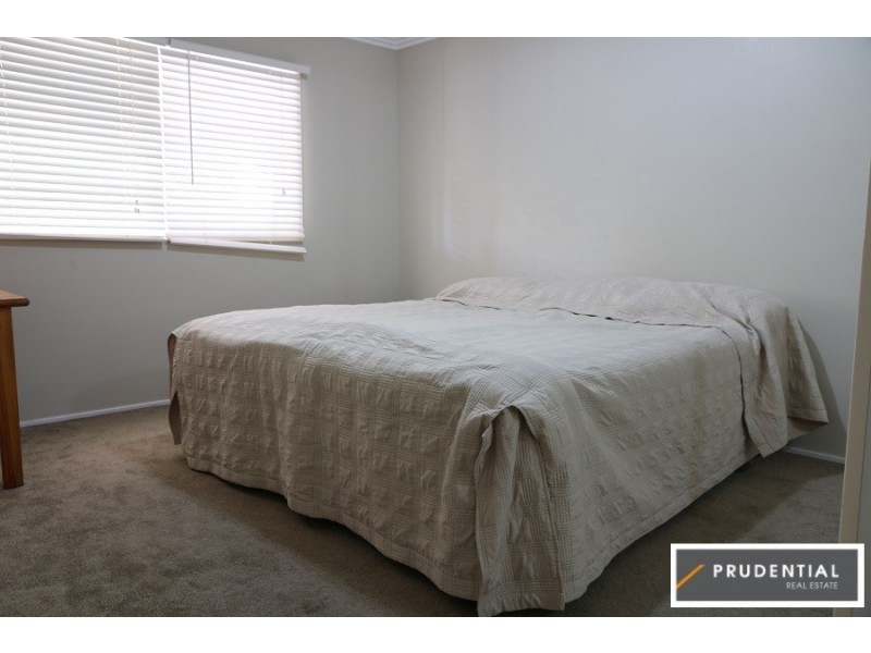14 Evergreen Avenue, Bradbury NSW 2560