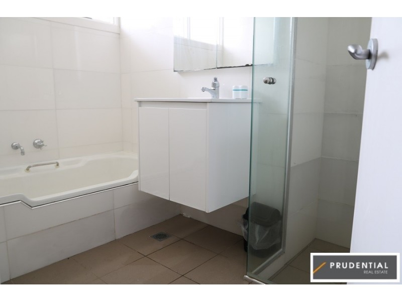 14 Evergreen Avenue, Bradbury NSW 2560