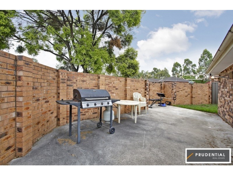 8/45 Euphrates Place, Kearns NSW 2558