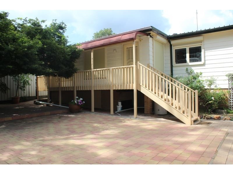 13 Lugarno Avenue, Leumeah NSW 2560