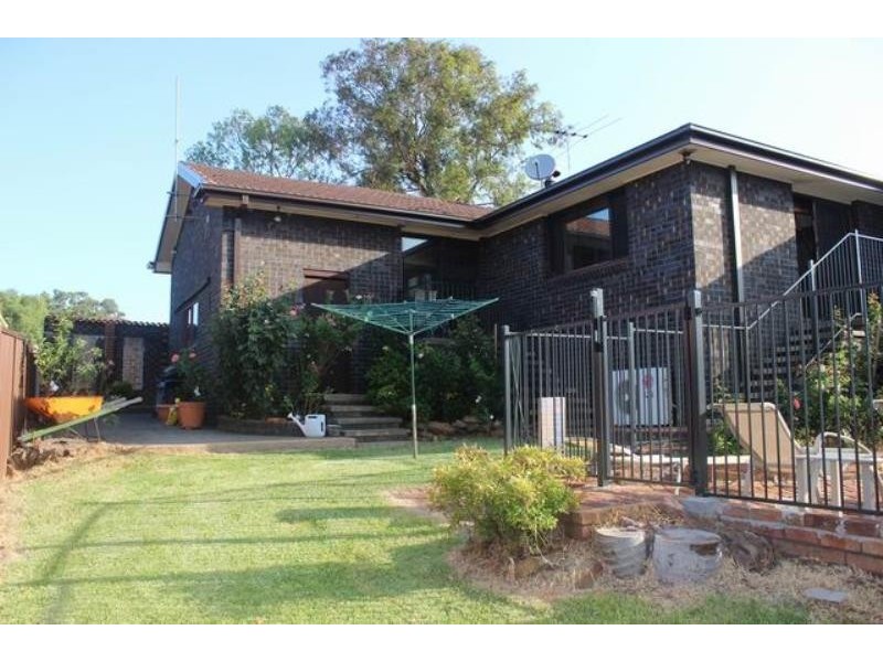 10 Spitfire Drive, Raby NSW 2566