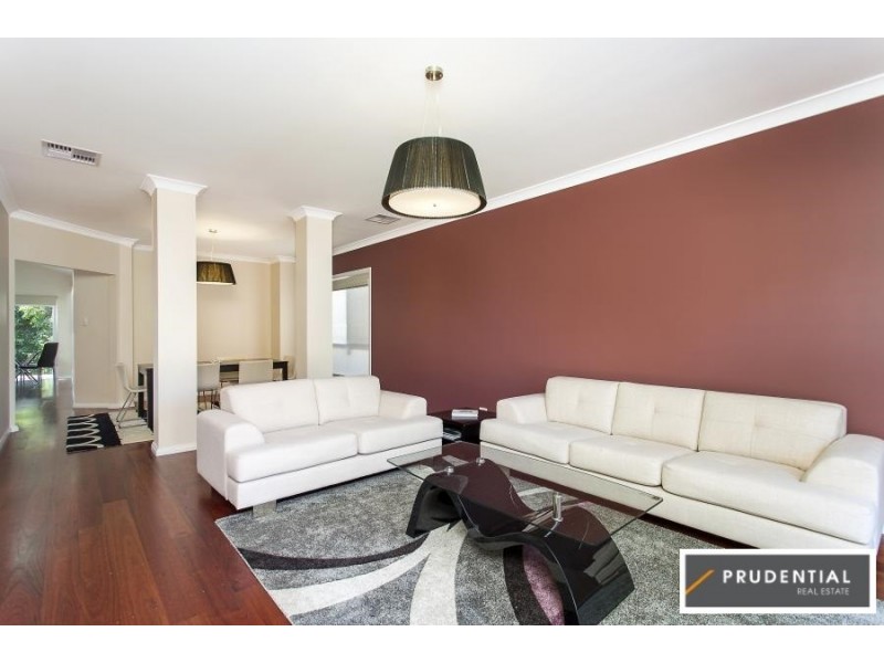 4 Callaway Avenue, Campbelltown NSW 2560